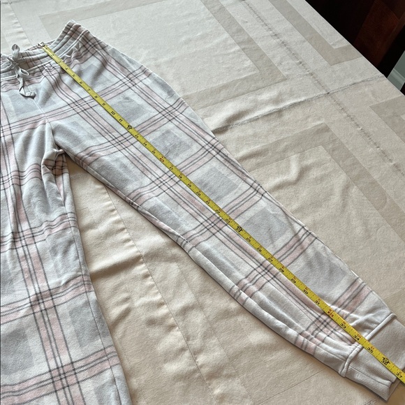 Rachel Zoe Women’s Plaid Cozy Pajama Set - Picture 5 of 10